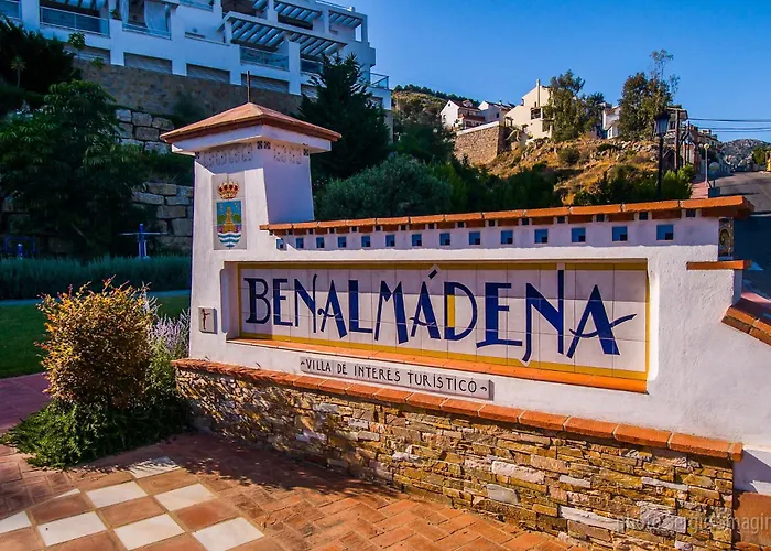 1017 Iris Apartamento - Vista Al Mar - Cerca De Tren, Restaurantes Y Tiendas - Playa A 10 Minutos Caminando